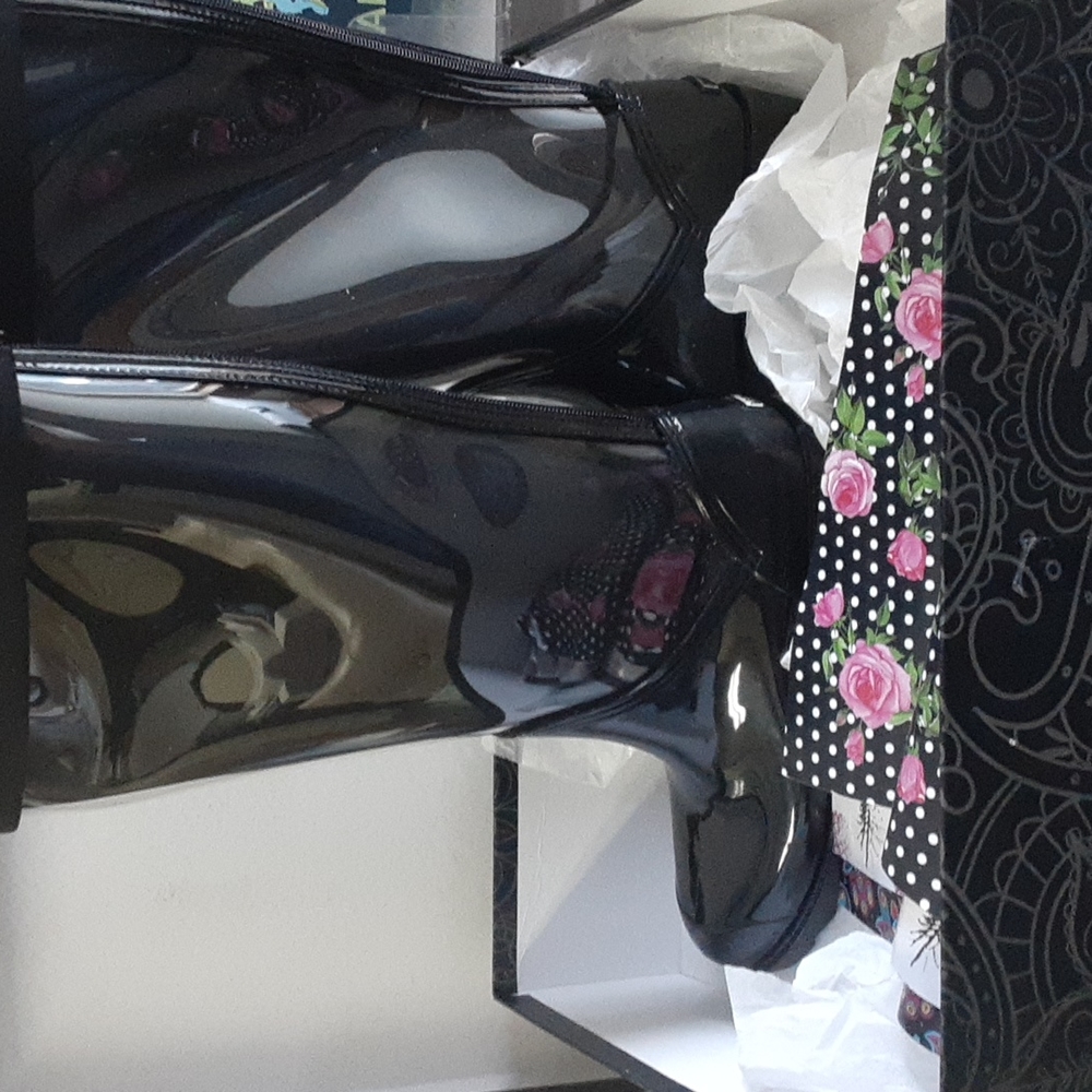 Dec Z customizable rain boots